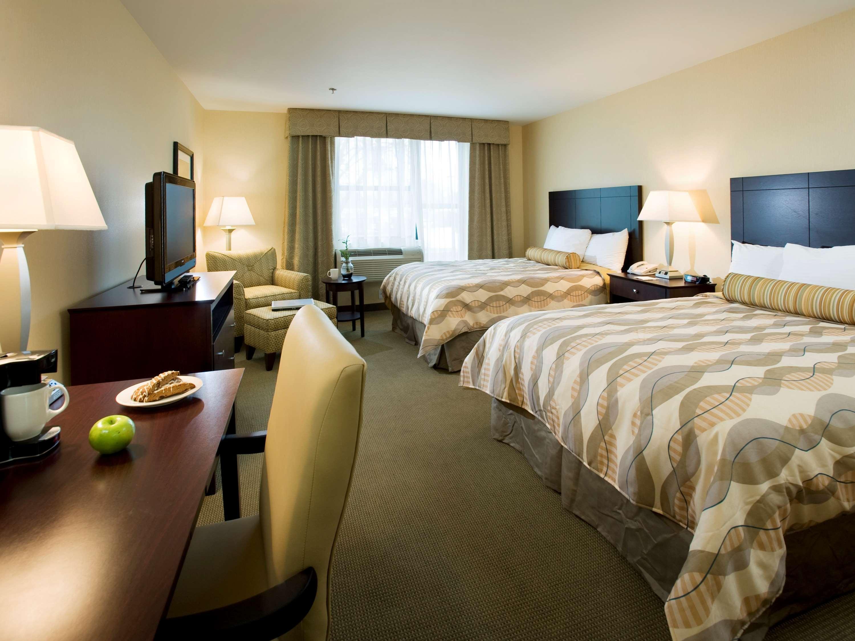 Best Western Plus Philadelphia Airport South - At Widener University Chester Bagian luar foto