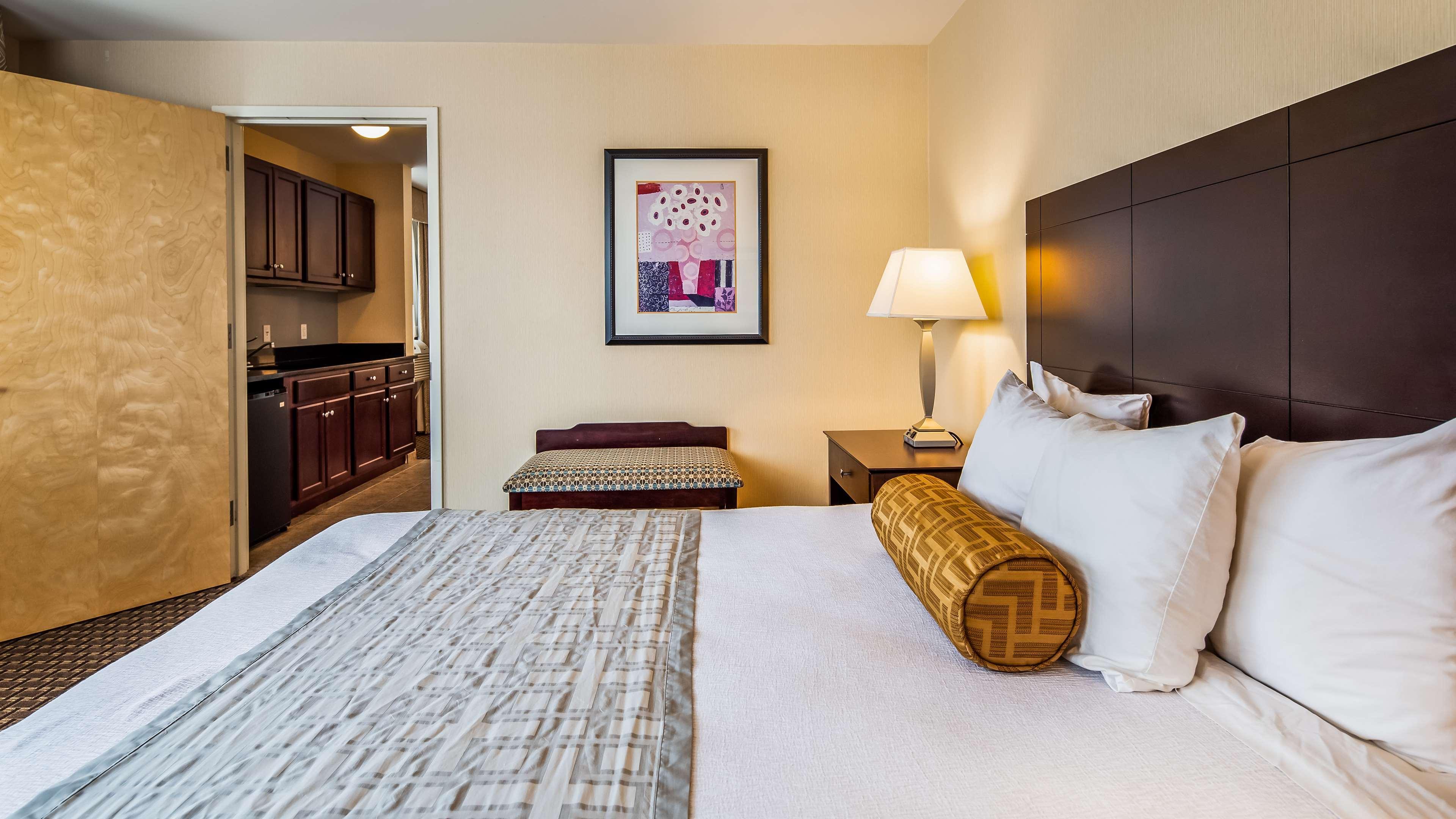 Best Western Plus Philadelphia Airport South - At Widener University Chester Bagian luar foto