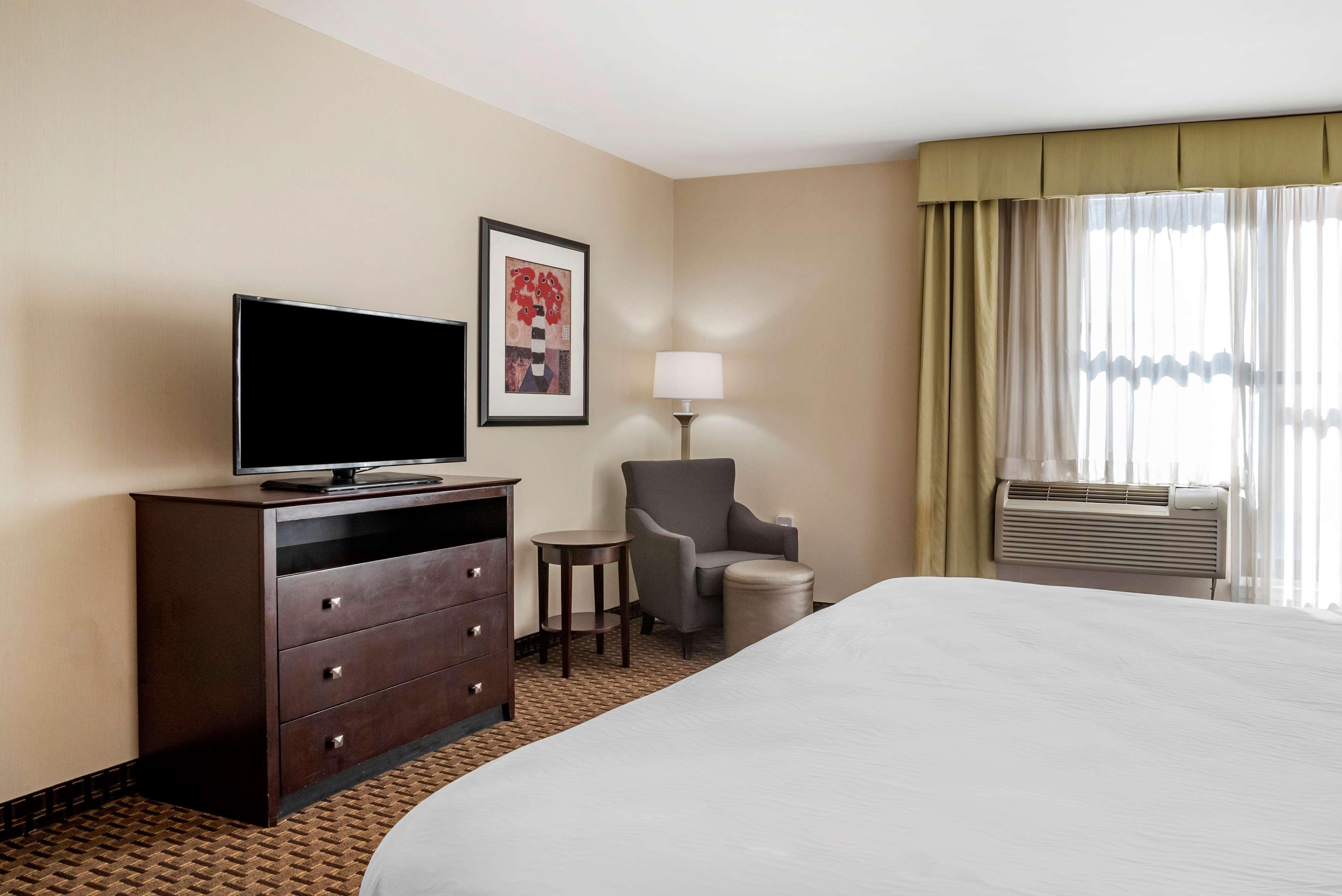 Best Western Plus Philadelphia Airport South - At Widener University Chester Bagian luar foto