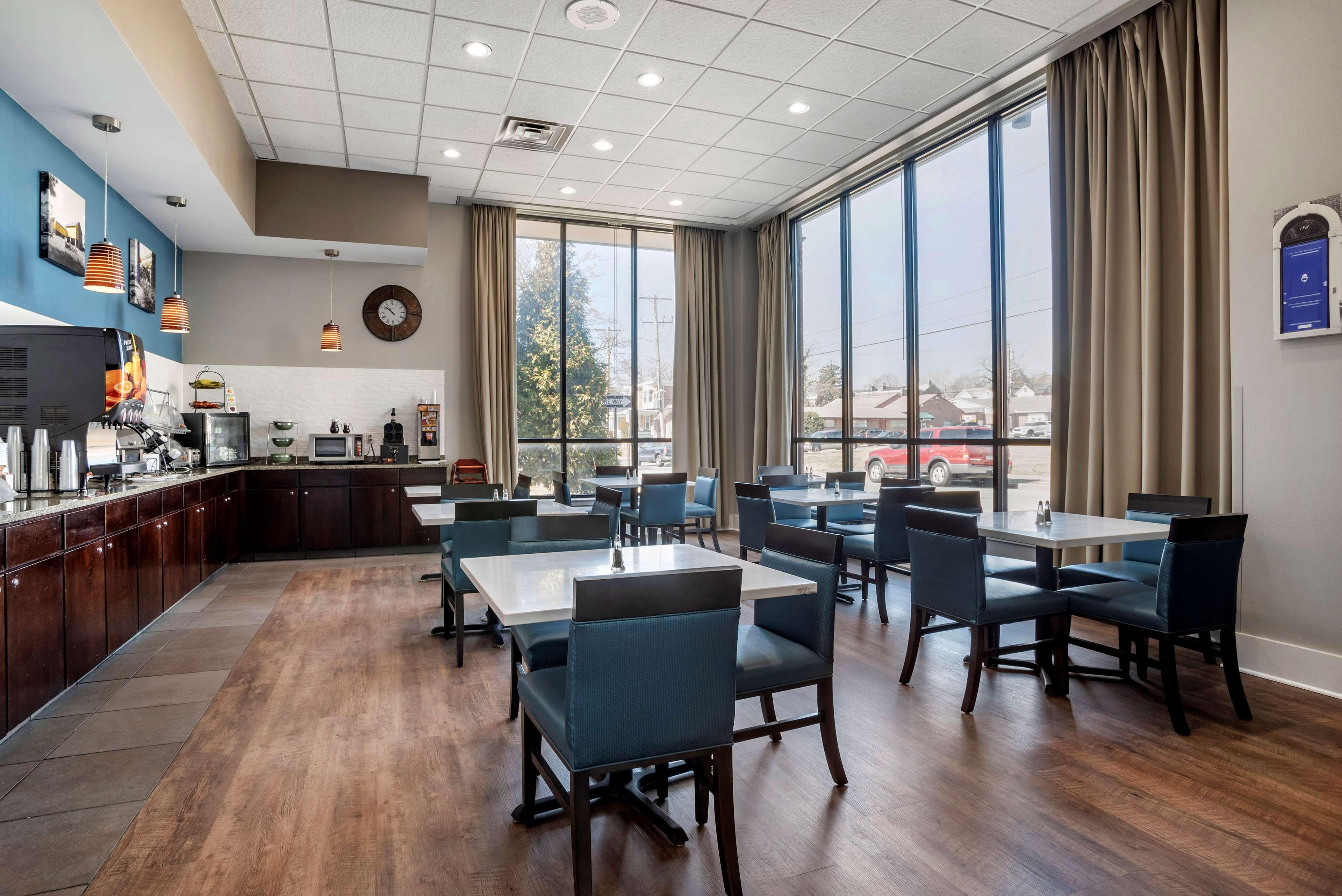Best Western Plus Philadelphia Airport South - At Widener University Chester Bagian luar foto