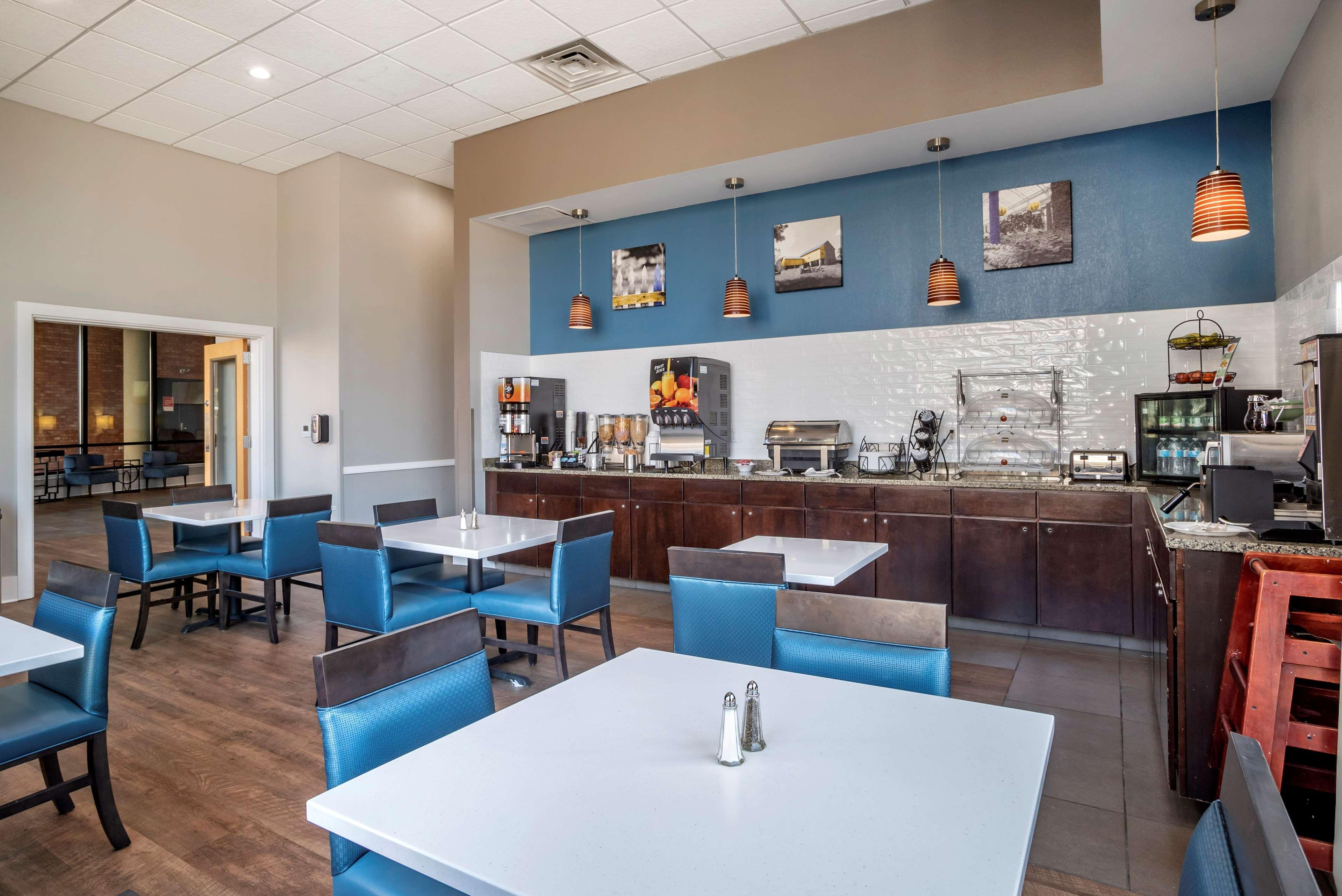 Best Western Plus Philadelphia Airport South - At Widener University Chester Bagian luar foto
