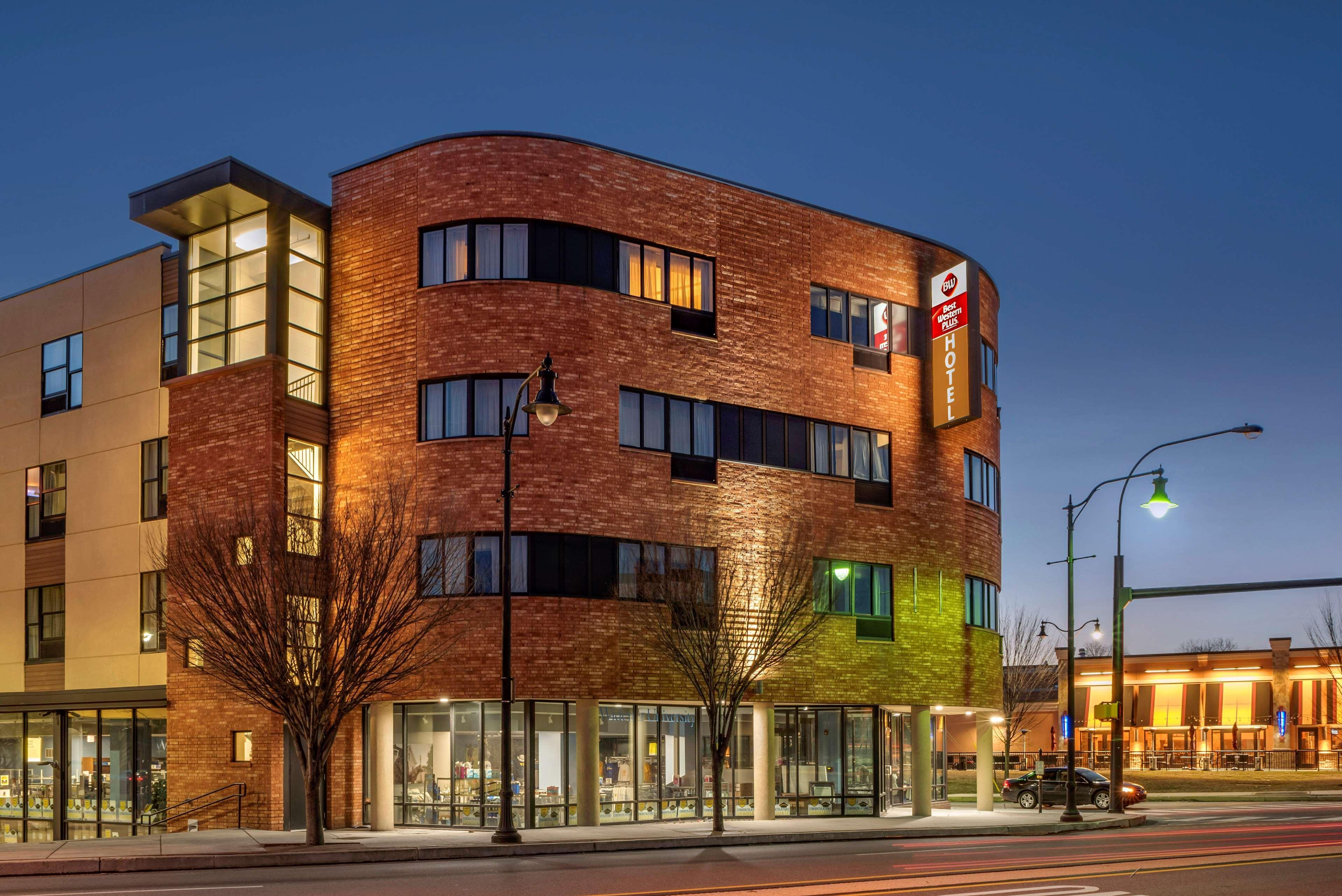 Best Western Plus Philadelphia Airport South - At Widener University Chester Bagian luar foto