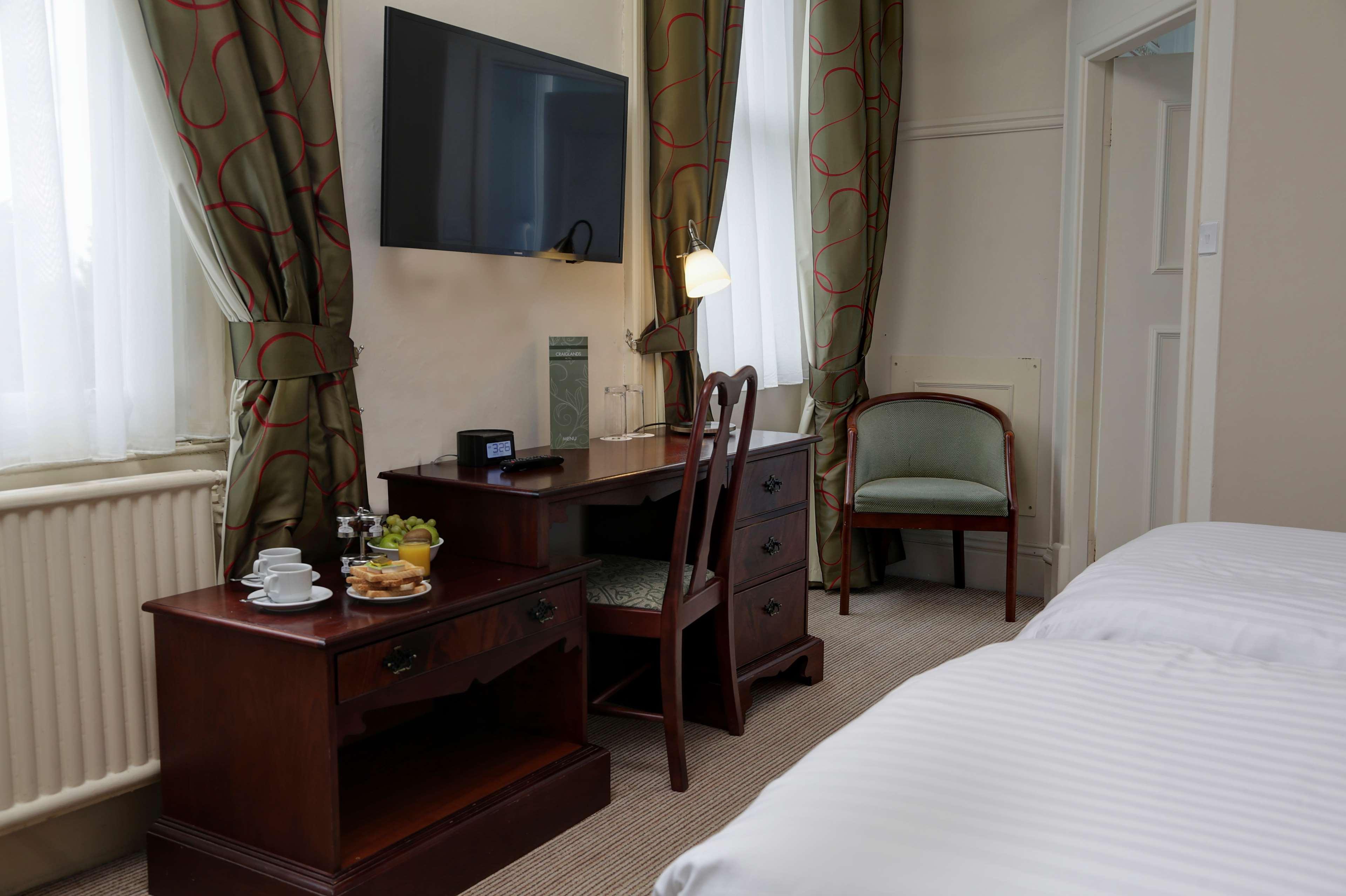 Best Western Plus Philadelphia Airport South - At Widener University Chester Bagian luar foto